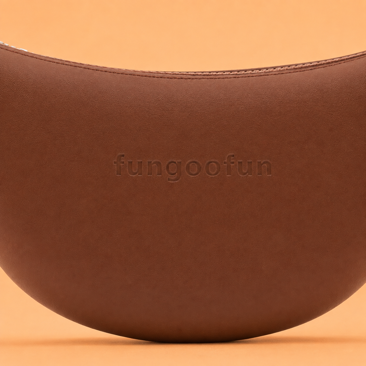 Banana_Bag_camel_brown_5